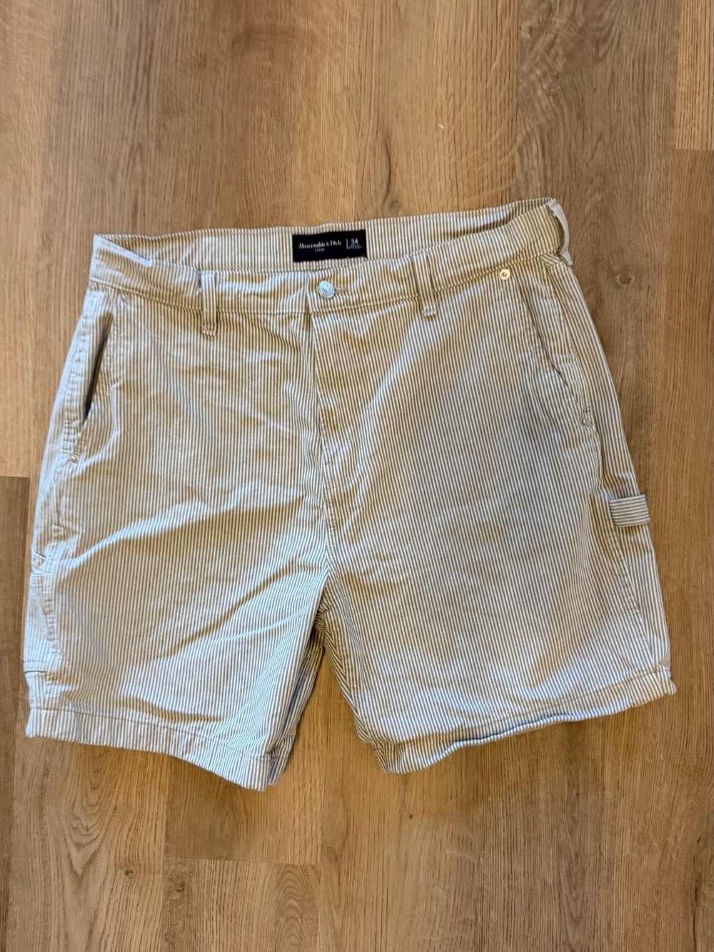 Abercrombie & Fitch Striped Carpenter Shorts Men’s 34 Cotton Loose Fit